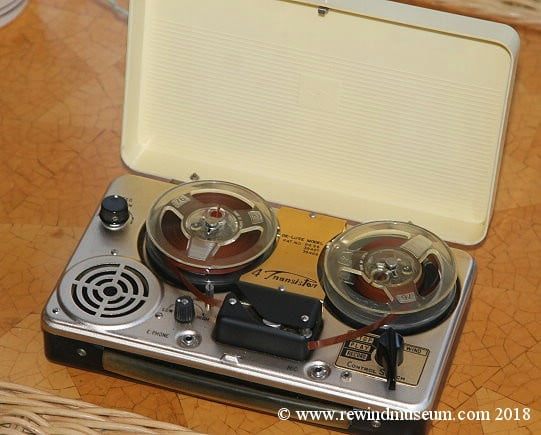 Photo of a 1960/1962 Honeytone portable reel-to-reel recorder, from rewindmuseum.com.